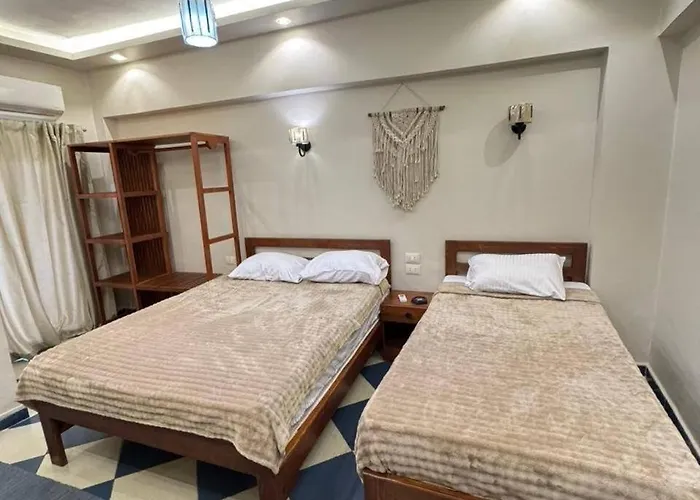 Saray Szálloda 3*