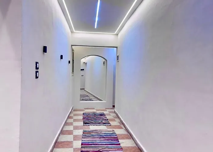 Saray Szálloda 3*